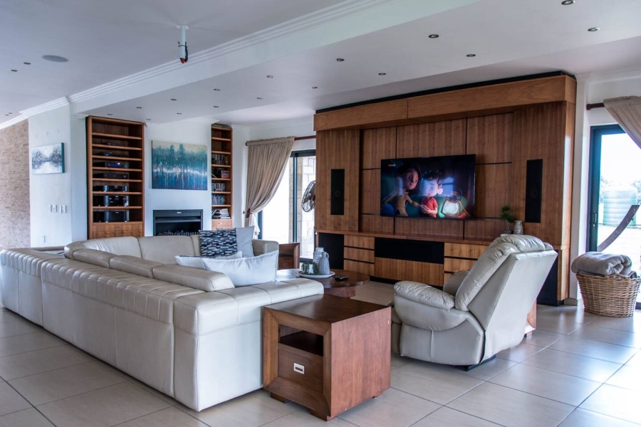 7 Bedroom Property for Sale in Oranjeville Free State